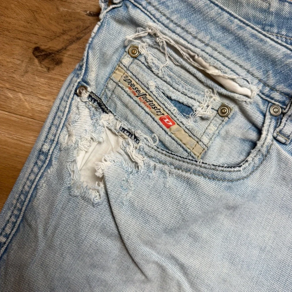 Diesel Zatiny Jeans Mens 34x34 Light Wash Distressed Bootcut Denim 008W7 Stretch - Picture 8 of 16